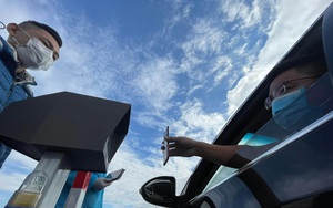 Kiểm soát người ra vào Quảng Ninh chỉ một phút bằng 'hành trình không chạm'