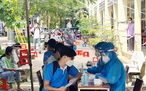 Cần Thơ yêu cầu người chưa tiêm đủ liều vắc-xin hạn chế ra ngoài
