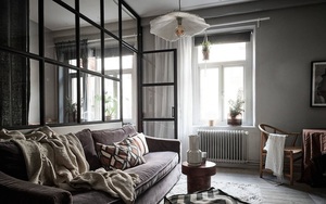 Căn hộ 37m² rộng bất ngờ mặc dù sử dụng màu tối làm gam màu chủ đạo