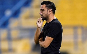 Chưa kịp có trận ra mắt Barca, Xavi đã nhận một tin sốc