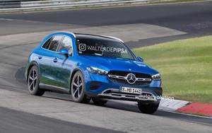 Mercedes-Benz GLC đời mới lộ diện không che chắn: Ngoại thất ít thay đổi, nội thất copy C-Class