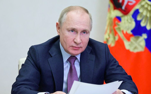 Ông Putin nói Nga vừa phóng tên lửa siêu thanh