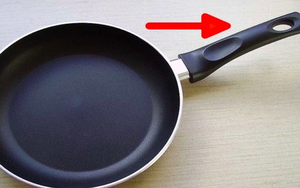 Tại sao nồi, chảo luôn có chiếc lỗ trên tay cầm?