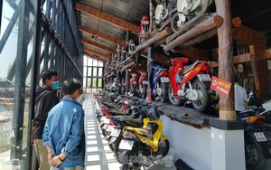 Mê mẩn bộ sưu tập 500 chiếc xe máy biển số 'khủng'
