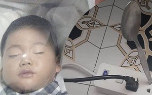 Nghịch ngợm cắm thìa kim loại vào trong ổ điện, bé trai 2 tuổi bị điện giật tử vong