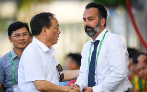 Thanh Hoá trả tiền đền bù cho HLV Lopez thay bầu Đệ