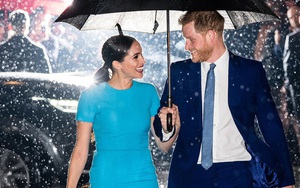 Bóc mẽ Hoàng gia Anh trên truyền hình, Harry và Meghan trở thành ngôi sao nổi tiếng ở Mỹ nhưng bị dân Anh "quay lưng"