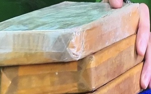 3 đối tượng giấu 12 bánh heroin trong người ngồi xe khách Hà Nội đi Cao Bằng