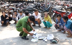 Nữ quái mở sòng bạc lưu động đánh từ trưa đến sáng