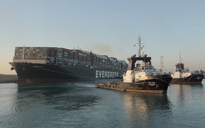 Siêu tàu mắc cạn tại kênh đào Suez: Quy trách nhiệm cho thuyền trưởng