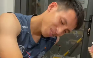 Hùng Dũng cay cú vì chơi game thua, Mộc Trinh trêu đùa: 'Chơi kém lại đổ tại'
