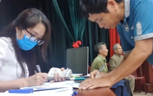 Người thu tiền "chênh" khi làm căn cước công dân tại Hưng Yên là nhân viên bưu điện