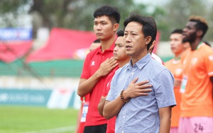 HLV Nguyễn Thành Công: 'Chiến thắng này giúp các cầu thủ giải tỏa tâm lý'