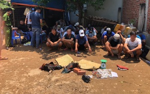 26 đối tượng ngang nhiên đánh bạc ngay sát trụ sở công an phường