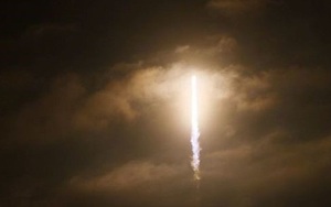 SpaceX phóng thành công tên lửa "tái chế" đưa các phi hành gia lên Trạm Vũ trụ