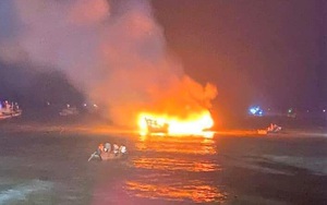 2 tàu cá bất ngờ bốc cháy, thiệt hại 3,2 tỉ đồng
