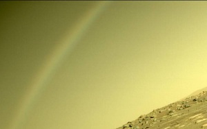NASA chụp được bức ảnh ấn tượng về 'cầu vồng' trên sao Hỏa