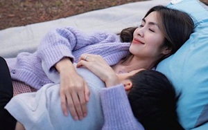 Hà Tăng khoe ảnh an nhiên bên quý tử cuối tuần, đập ngay vào mắt là visual ít phấn son mà vẫn cực đỉnh của mẹ bỉm hào môn