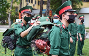 Ảnh: Gần 140 quân y "hành quân" tới Bắc Giang và Bắc Ninh hỗ trợ dập dịch