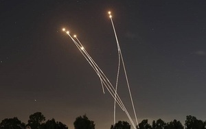 Israel bắn rơi máy bay Iran