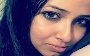 Nhật ký đau đớn giữa ''địa ngục Covid'' Ấn Độ: Nữ giáo sư 38 tuổi liên tục cập nhật tình trạng của mình, cầu cứu xin giường bệnh trong vô vọng đến lúc chết