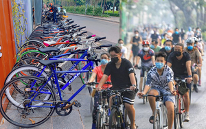 Dịch vụ hot giữa mùa dịch: Người dân Hà Nội đổ xô lên phố thuê xe đạp, có cửa hàng "cháy" đến mức 250 chiếc không đủ cung