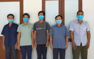Bắt Chủ tịch MTTQ xã câu kết triệt hạ 152 cây gỗ rừng