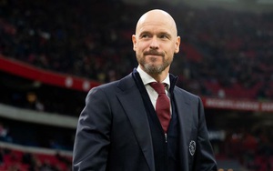 Bất lực với Conte, Tottenham chuyển sang HLV Ajax
