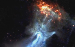 Các nhà thiên văn học đã phát hiện ra một "bàn tay ma khổng lồ" dài 150 năm ánh sáng