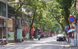 Hình ảnh khu phố cổ Hà Nội vắng tanh như ngày Tết