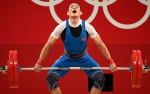 Thạch Kim Tuấn thi hỏng, lực sĩ Trung Quốc lập kỷ lục Olympic, "đè bẹp" đối thủ để ẵm HCV