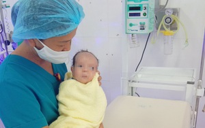 Cứu sống trẻ bị uốn ván nặng do người thân tự dùng tre cắt dây rốn sau khi sinh tại nhà
