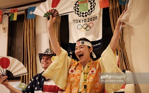 Siêu fan Nhật Bản 30 năm dự không sót kỳ Olympic nào, quyết tâm biến nhà thành "nhà thi đấu"