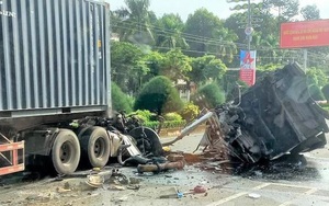 Giải cứu 3 người mắc kẹt khi đầu xe container văng giữa đường sau tai nạn