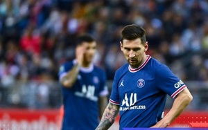 Messi có hành động gây tranh cãi trong trận ra mắt PSG