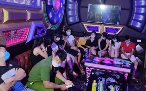 Hàng chục đối tượng tụ tập "phê" ma túy trong quán karaoke giữa dịch Covid-19