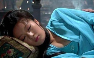 Vì sao khi ngủ, cung nữ Thanh triều buộc phải khép chặt hai chân, không được phép tách rời?