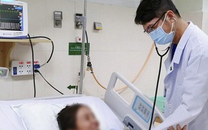 Nhập viện cấp cứu vì tự uống thuốc dân gian để phòng Covid-19
