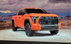 Đây là Toyota Tundra TRD Pro - Bán tải full đồ chơi đấu Ford F-150 Raptor