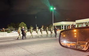 Mỹ tạm giữ 14 binh sĩ Mexico đi lạc qua biên giới