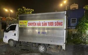 Lật tẩy "bí mật" bên trong thùng phi chiếc xe tải  chở hải sản tươi sống qua chốt kiểm dịch Covid-19