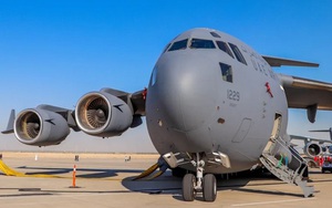 Cận cảnh máy bay 'ngựa thồ' C-17 của quân đội Mỹ