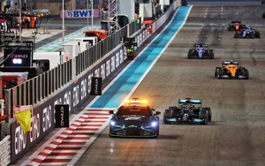 F1: Tương lai bất định của Lewis Hamilton