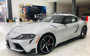 Toyota Supra 2021 đã về đại lý với ngoại thất bóng bẩy, hé lộ nguyên nhân bị 'bỏ rơi' suốt nhiều tháng