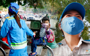Tết ấm áp của bé trai 2 tuổi theo mẹ đi gom rác ở Hà Nội: Đón giao thừa tại phòng trọ 10m2 rồi lại tiếp tục công việc