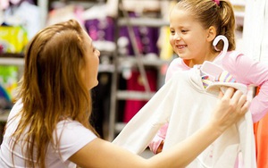 Mẹo giúp mẹ bỉm tiết kiệm chi phí mua sắm quần áo cho con