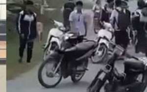 Mâu thuẫn lúc đá bóng, nam sinh lớp 11 dùng dao chém nam sinh lớp 12