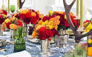 10 cách trang trí bàn ăn với hoa khiến mùa thu bừng sáng trong nhà của bạn
