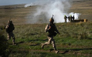 Các nước EU nhất trí huấn luyện quân đội Ukraine trong hai năm