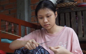 Chuyện về cô học trò ăn cơm trắng chan nước dừa